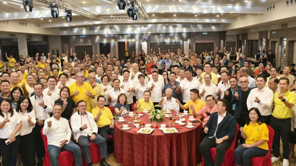 simkuihian's tweet image. SUPP annual delegates conference (#ADC) 2025 dinner

Unity is strength 團結就是力量。  

Stay focus for 2026.  Critical next year for the last miles of Sarawak nation building.  

Sa’ati ☝️
#SarawakFirst
#jagasarawakbait2
Skh🐝