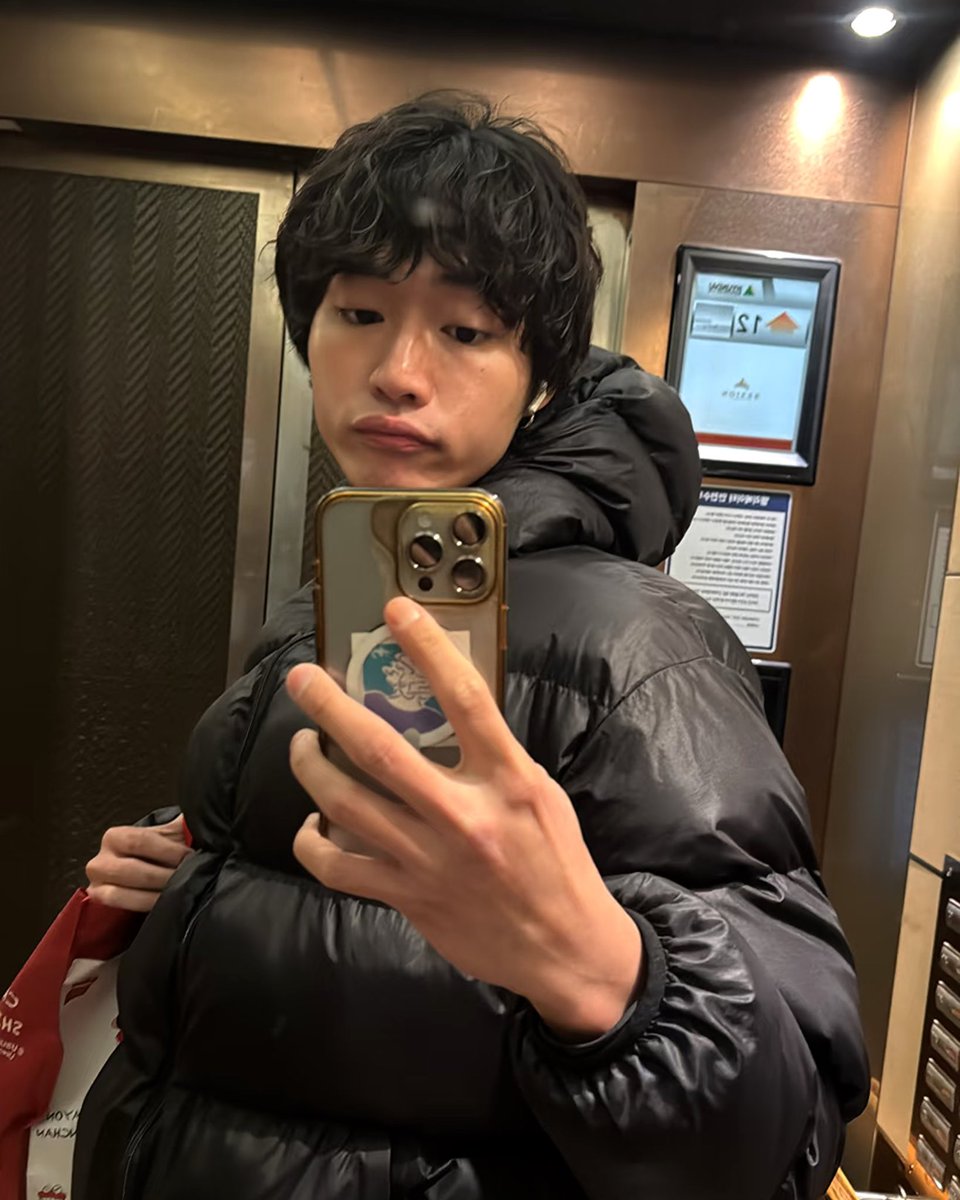 caudaver's tweet image. hi, i feel like november's never going to end