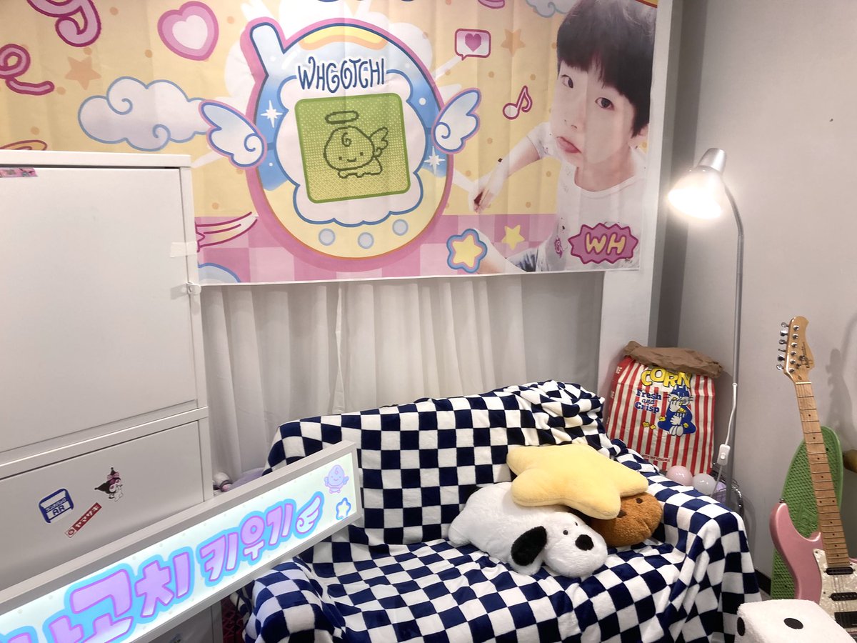 _WOooonak's tweet photo. #우선운아기밥부터주죠
기본특전이 우선 너무 예뻐서 가야겠다고 했던 곳인데 안에 디피도 너무 귀엽게 잘 되어있어서 구경하는 내내 너무 행복했어요// 케이크가 너무 이뻐요!! 아기자기 그 자체ㅠㅠ 안목이 너무 뛰어나신 탓일지 사진들이 다 제 취향저격이엇슴니다. https://t.co/WaOxdBgLXF
