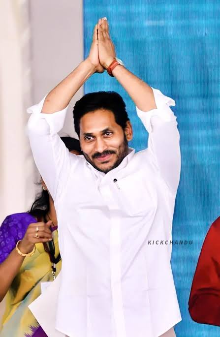 davincydemon's tweet image. On the occassion of birthday , Let&apos;s try to answer all the allegations made on @ysjagan. 
1. Laksha kotlu - need to provide the original data.
2. Signatures allegation
3. sharmila related issues
Share or post related answarable videos. 
#YSRCP #TDPTwitter #janasenaparty