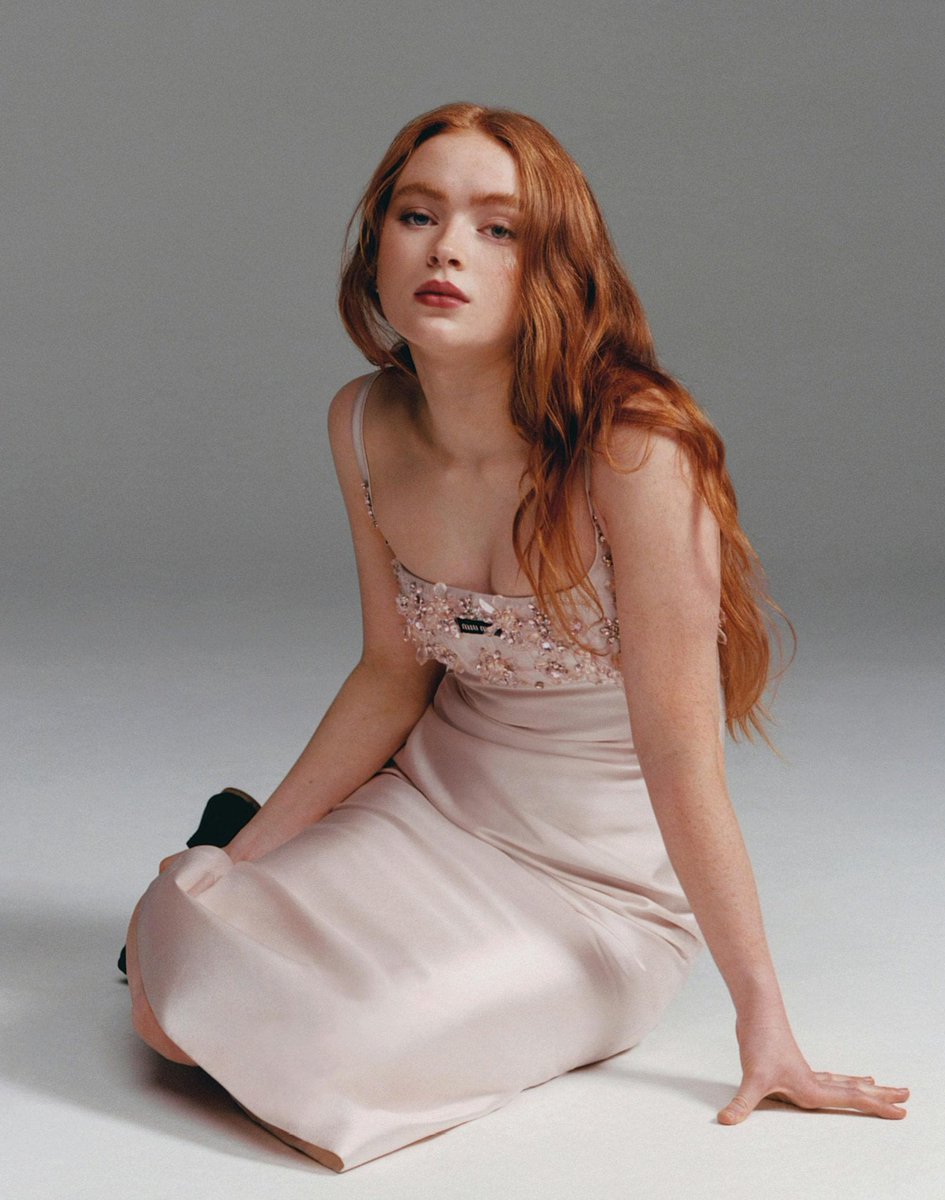 3 years ago today

Sadie Sink for L'Officiel 

- november 29, 2022