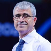 Spor Bilimleri Fakülteleri Dekanlar Konseyi (SPORDEK) Başkanı seçilen Prof. Dr. Halil İbrahim CİCİOĞLU Hocamı tebrik ediyor, yeni görevinde başarılar diliyorum.