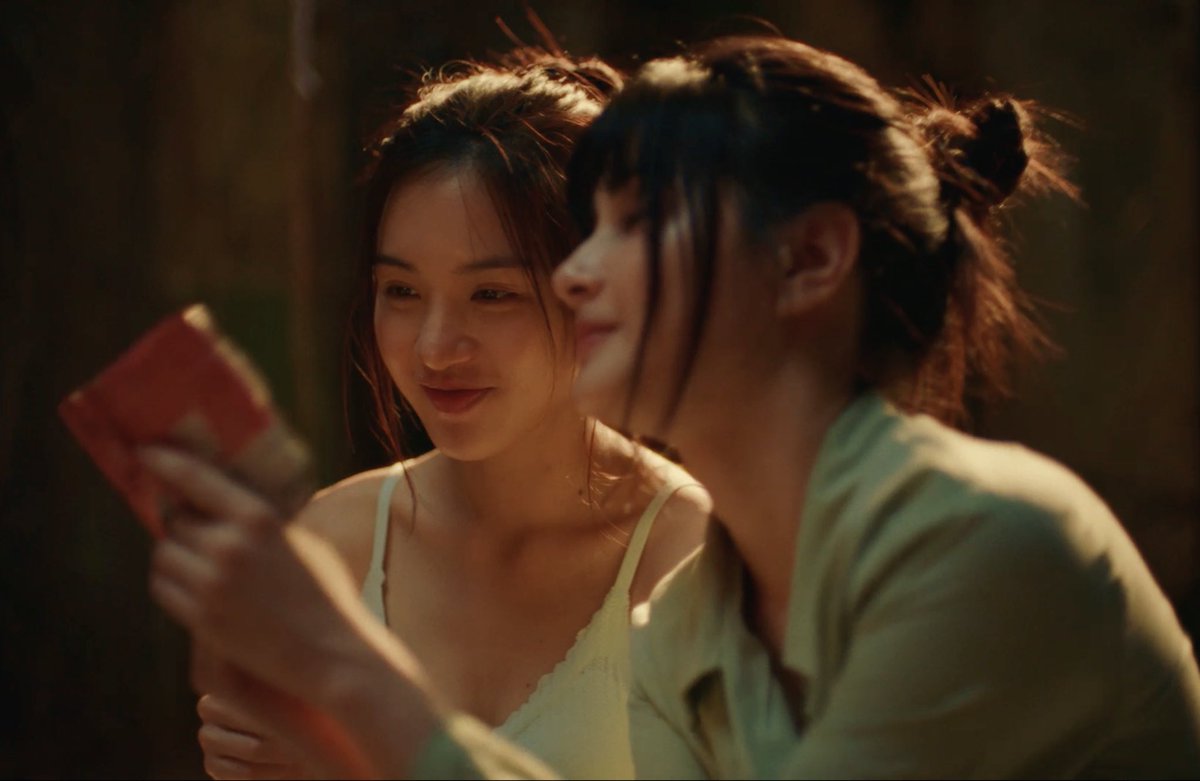 #Clairebell EP5 is out on YouTube and OneD (uncut)

#ClaireBellEP5 #BleJie