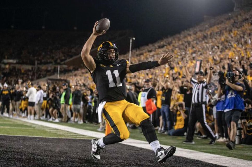 The Analyst tweet media