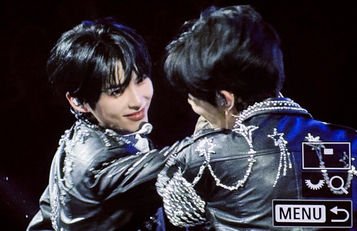 Damnn….
Binnie please stand up