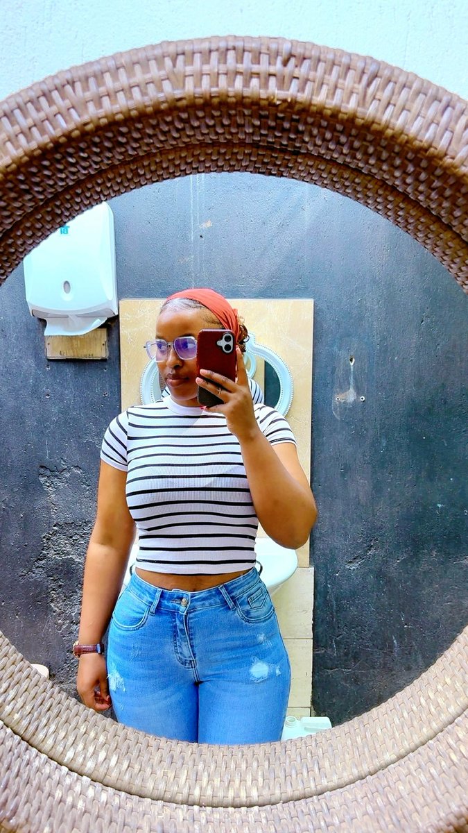 missnBri's tweet image. Living a little 🫶🩷