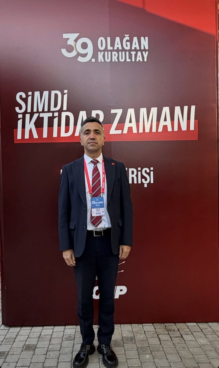39. Olağan Kurultayımızın 2. gününe Genel Başkanımız Sayın Özgür Özel’in hepimizin iktidara olan inancını bir kat daha arttıran tarihi konuşması ve Adana Gençlik Kollarımızın büyük emeğiyle hazırlanan dev pankart damgasını vurdu.

#ŞimdiİktidarZamanı