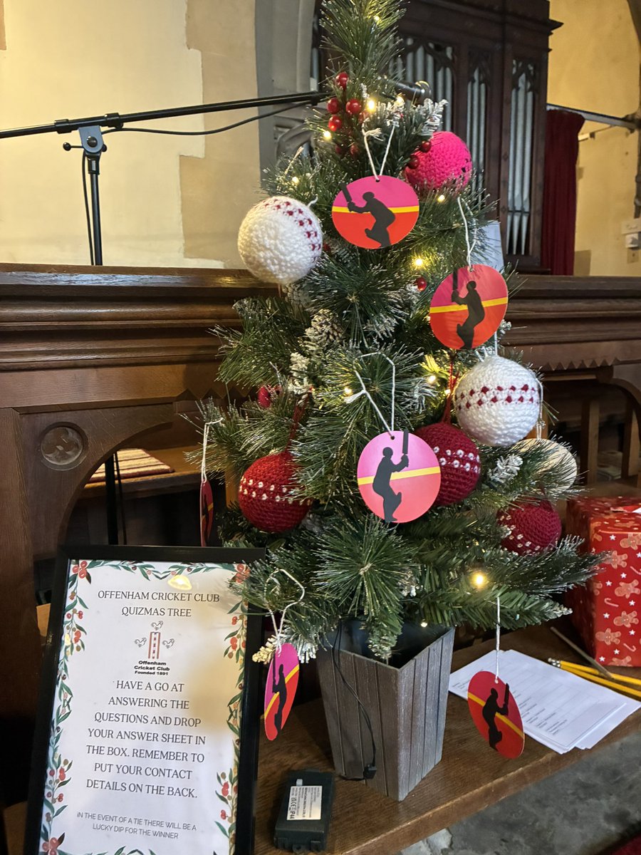 OffenhamCC's tweet image. Lovely morning at #Offenham #church for their #winter #wonderland #Christmas celebration 
Here is the #cricket club’s tree with accompanying #quiz
Tombolas, gifts and tea &amp;amp; cake until 4pm today. Please support #Evesham #Cotswolds #Worcestershire