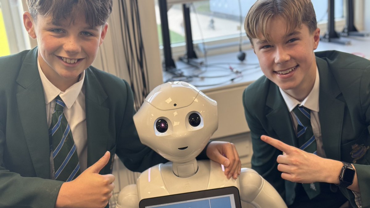 DHSB_MrScott's tweet image. I’ve just read 👀 an interesting article that emphasises the importance of ensuring all @DHSBoys students are resilient, adaptable, and highly developed digital skills in the coming years in both #ComputerScience and #Careers #GCSEComputerScience 💻 → #DHSBCAREERS #Gatsby4 #ai