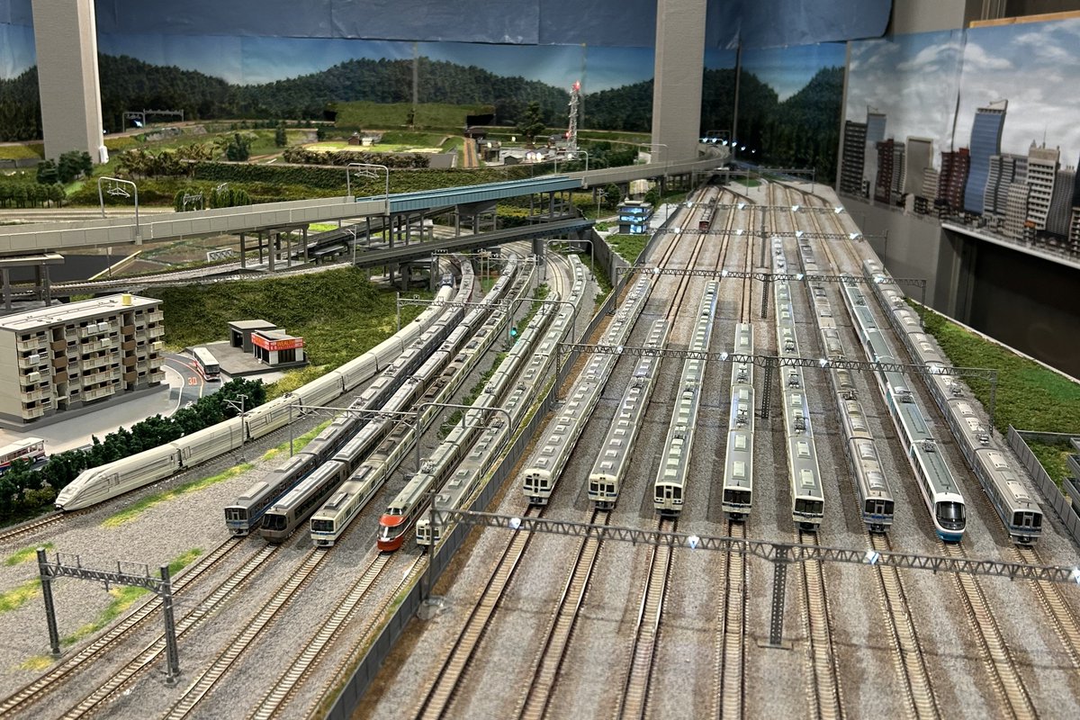 obakyu_e's tweet image. 今日はお誘い頂いて生田のKyoの駅さんで小田急運転会

すなっく氏の2000形を久しぶりに見れて大変良かった
参加された皆様本日はありがとうございました🙇🏻‍♀️