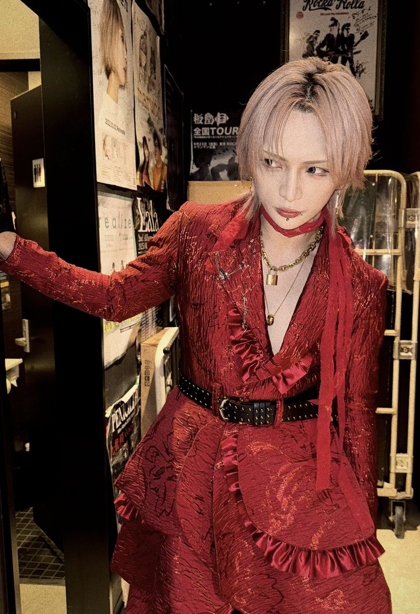 gravi_myu's tweet photo. 福岡ありがと
髪の毛染めました https://t.co/aq2Yo3AOry
