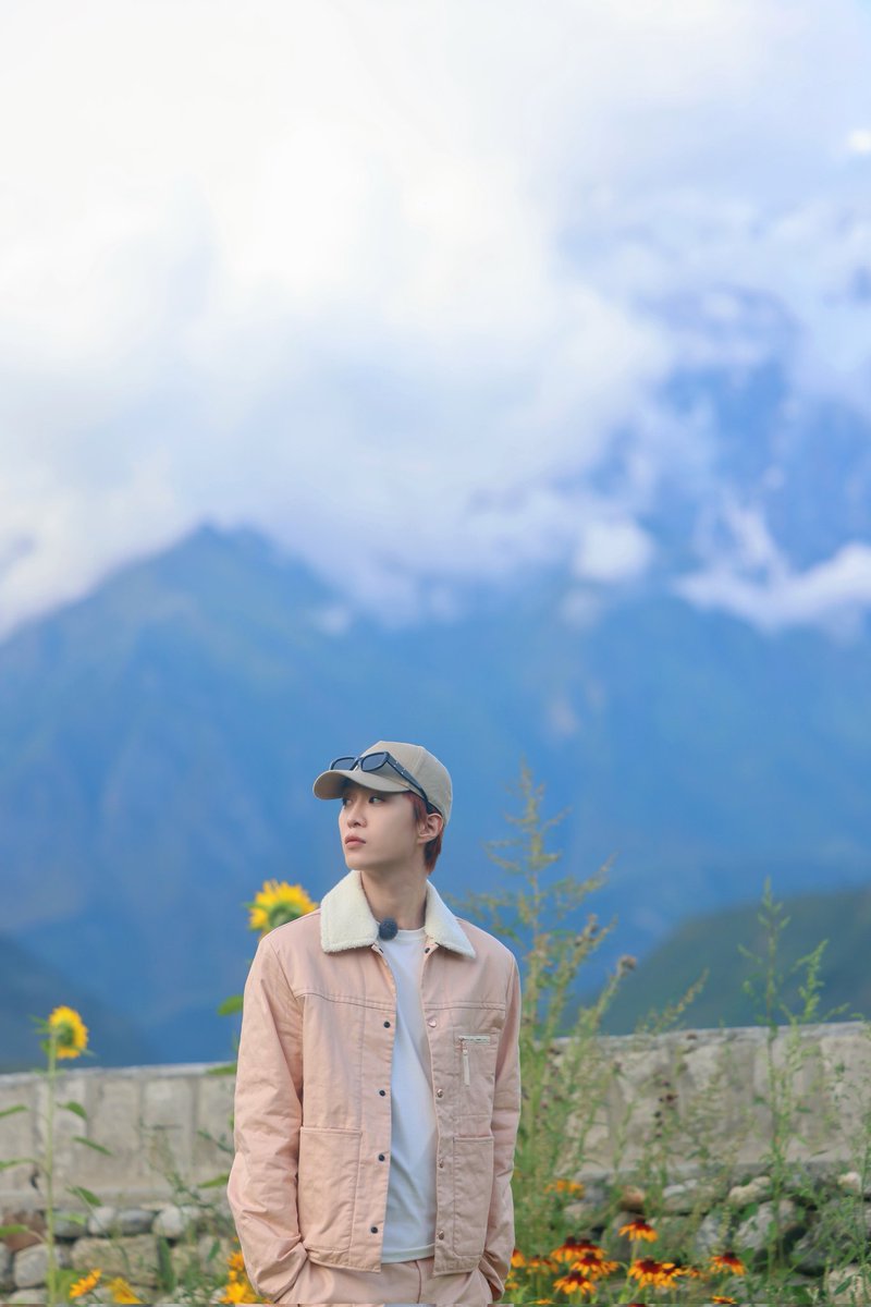 ofAdamn's tweet image. The plateau adventure begins with fun and high spirits! Werewolves, exciting games and great teamwork bring happiness to everyone. Watch the show and enjoy happy moments that make your weekend more colorful and full of surprises.