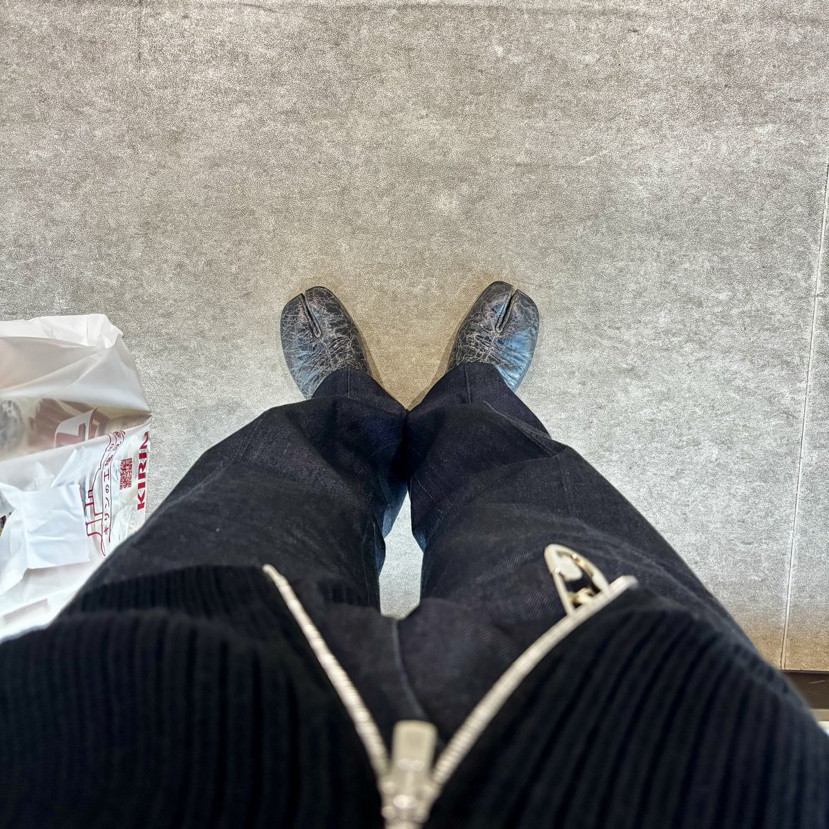 killtyee's tweet image. キリンビールの工場見学でビールを飲み比べコーデ