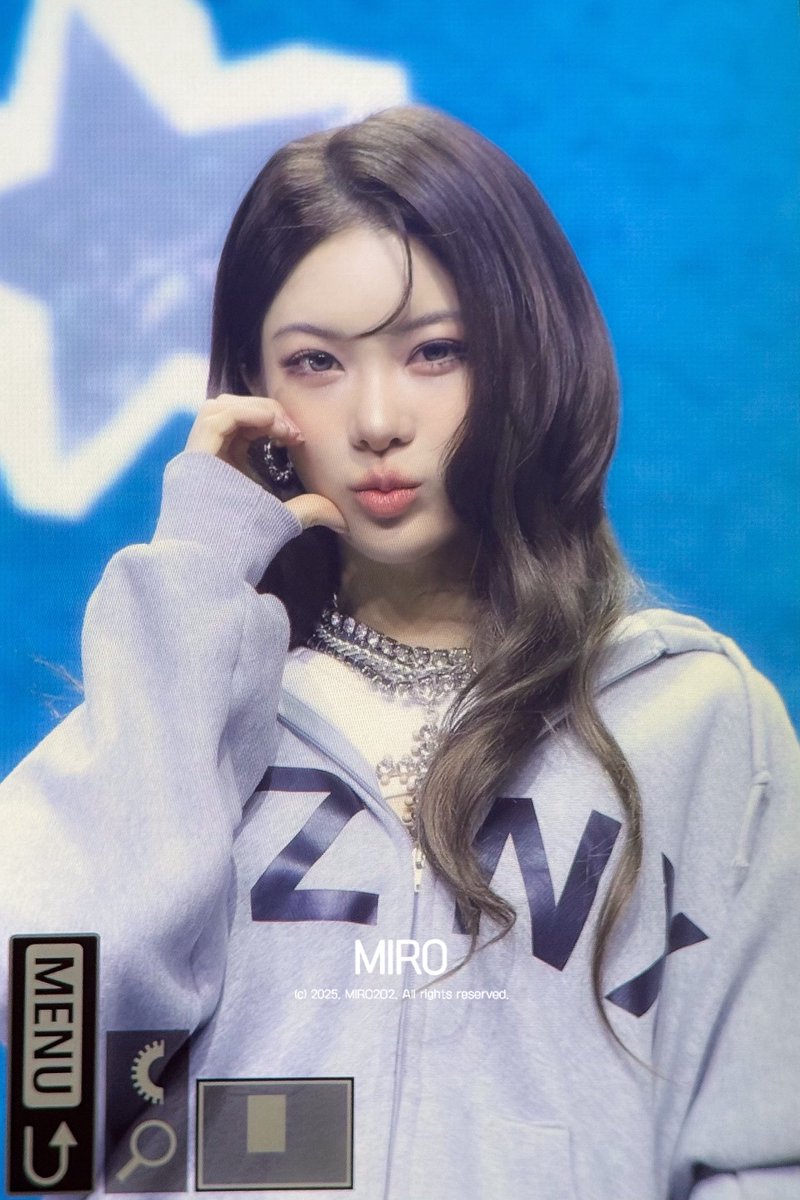 MIRO2O2's tweet image. 251129 하튜 🫰🏻🫰🏻
#영파씨 #YOUNGPOSSE #지아나 #JIANA