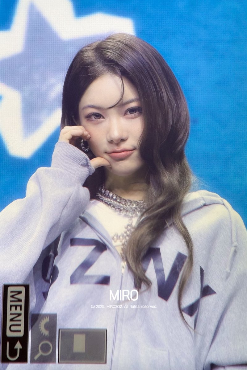 MIRO2O2's tweet image. 251129 하튜 🫰🏻🫰🏻
#영파씨 #YOUNGPOSSE #지아나 #JIANA