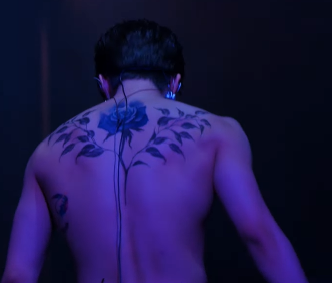 AboutMusicYT's tweet image. Gunwook of ZEROBASEONE at the 2025 MAMA stage.