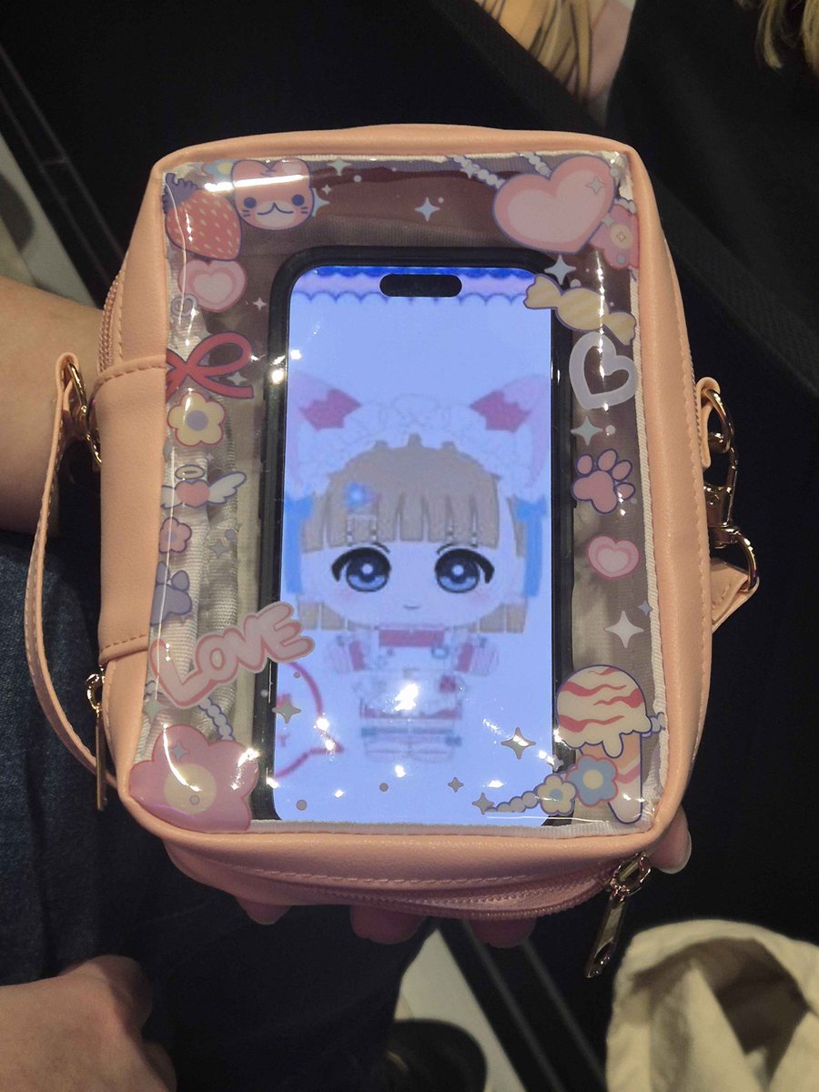 SupremeCodfish's tweet image. ぬいぐるみ買えなかった

爆発しそうだ

 #君を幸せにするのはわたし