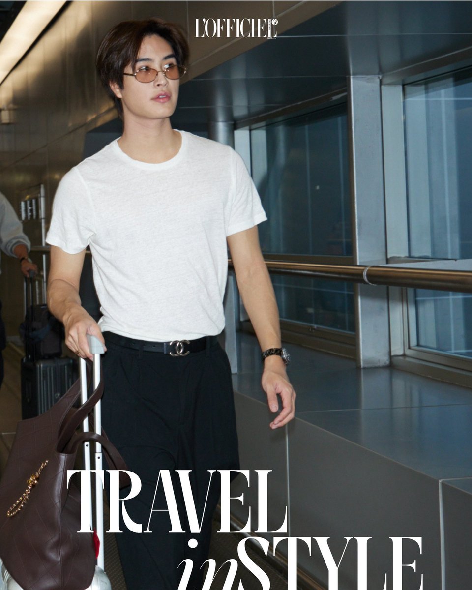 LOfficielThai's tweet image. เปิดภาพแอร์พอร์ตลุคของ เจมิไนน์ ในลุคที่เรียบเท่มีเสน่ห์จาก Chanel ขณะบินไปร่วมชมโชว์ CHANEL 2025/26 Métiers d‘art ที่จะจัดขึ้นวันที่ 2 ธันวาคม 2568 ณ มหานครนิวยอร์ก 

#LOfficielThailand
#LOfficielMode
#CHANELMETIERSDART 
#CHANEL #CHANELSHOW
#gemini_nt