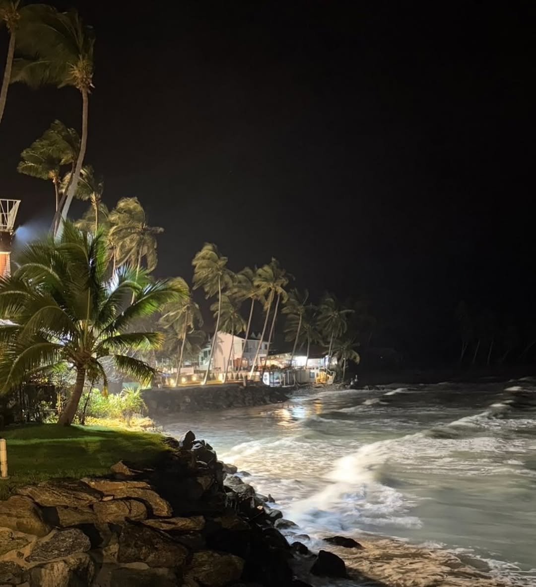 smartcsnpPhFC's tweet image. [🩷]

SMART INSTAGRAM POST
11/29/25

🔗instagram.com/p/DRo-CkRCXUH/…

หนาวมัก!!! 🥶

@smart_csnp
#smartcsnp
#smartchisanupong
#CSNP