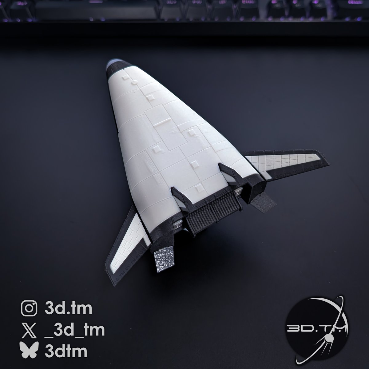 _3d_tm's tweet photo. Here it is, my new free model! This is a completely new version of my original design of the X-33 #spaceplane. Available for free at @BambulabGlobal #Makerworld
#bambulab #3DPrinting #space https://t.co/DjJagq8WH2