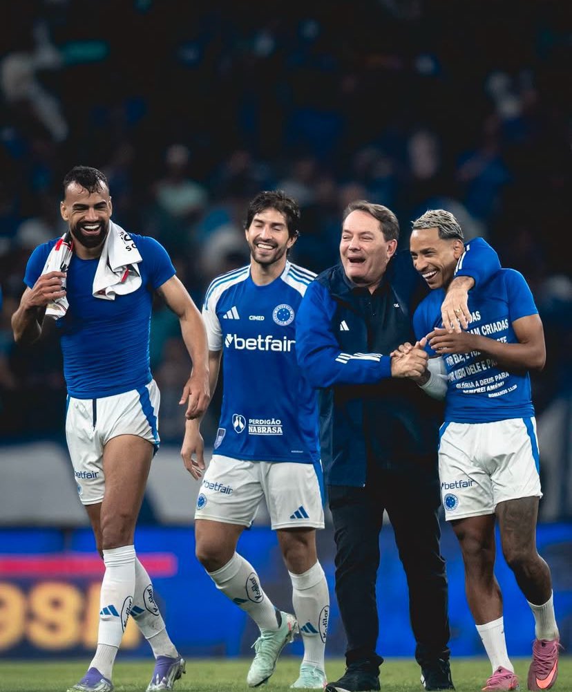 EdmilsonPires26's tweet image. HOJE TEM CRUZEIRO!

        ★
★            ★
         ★

       ★