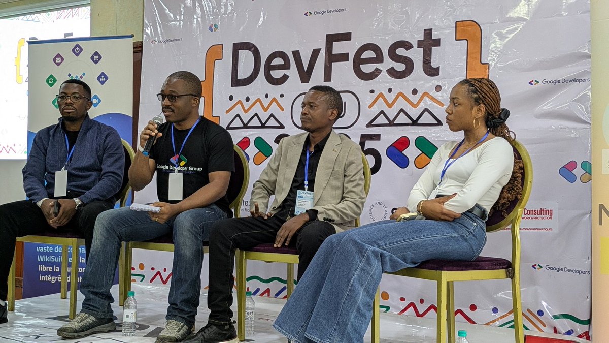 Et maintenant, place aux Pannel: "Les réalités du métier de développeur en RDC" Par :
-Marie-Grâce Bahati 
-Heshima Magalabaha Ezra
-Christian Rusipa Jerry @christianrusipajerry
-Raphael Amisi <a href="/rapham16/">Raphaël Amisi Cabwine</a> 

Un moment d'apprentissage inoubliable. 
#DevFestKivu2025 🥳🔥
 <a href="/GdgKivu/">GDG Kivu #DevFestKivu2025</a>