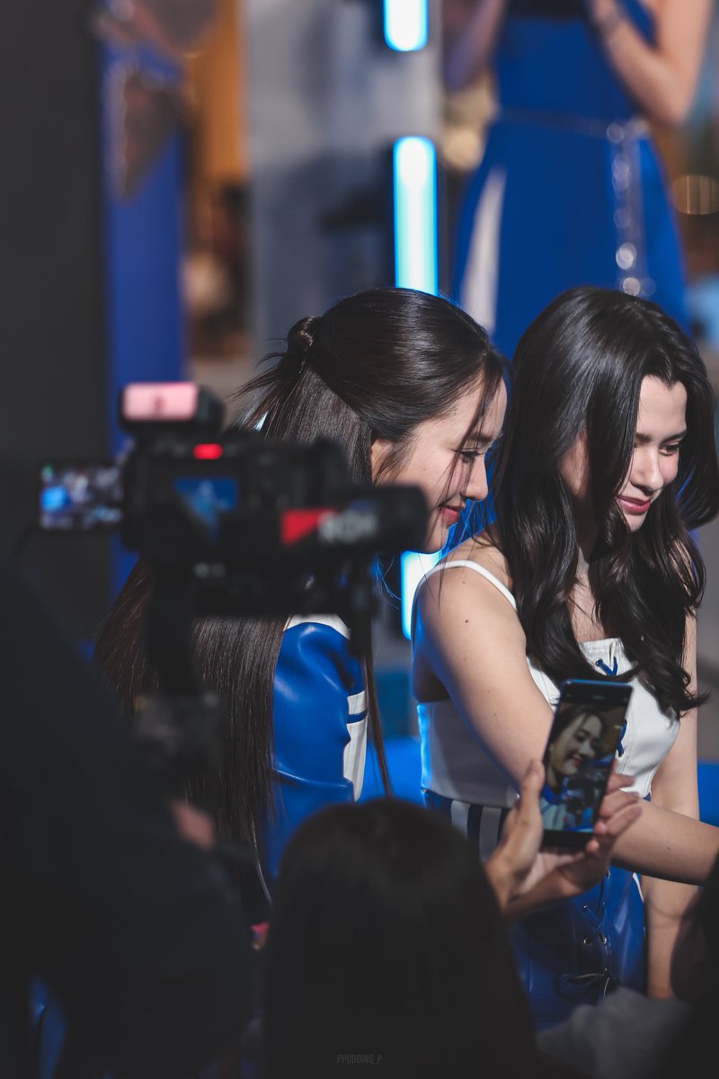 ppudding_p's tweet image. เสิร์ฟๆคับ 🍦💙🩷

NESTLÉ EXTREME X FREENBECKY
#Extremeโคนเจนใหม่กับน้องฟรีนเบ็คกี้ 
#NestleExtremeโคนเจนใหม่
#NestleExtreme