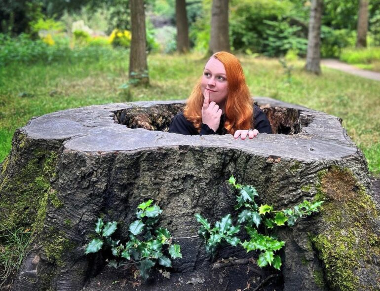 threeravenspod's tweet image. On this week's episode of Local Legends we have a real treat for you: Martin's good long chat with the truly brilliant @mharastarling - The Welsh Witch! 🖤

Listen to our chat all about the magical island of #Anglesey and Mhara's amazing career wherever you get your podcasts!