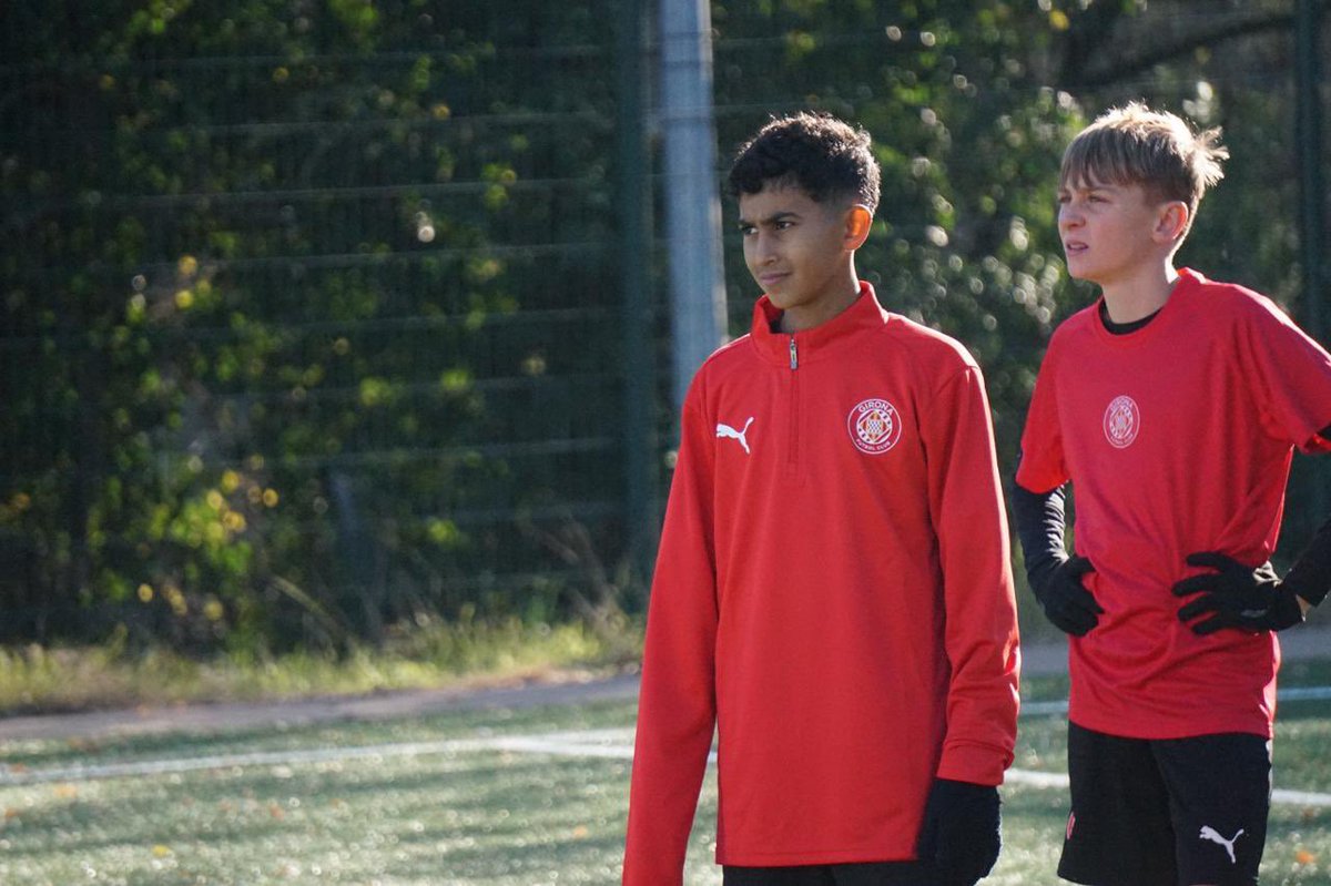 تـدريــبـات لا تتــوقــف 
وتطـوير فني ومعنــوي 💜

لـ #مواهبنا_في_جيرونا ضمن برنامج معايشة متكامل برفقة مدربهم 🇪🇸

#أكاديمية_مهد | #أرض_الأبطال 🟣🟠