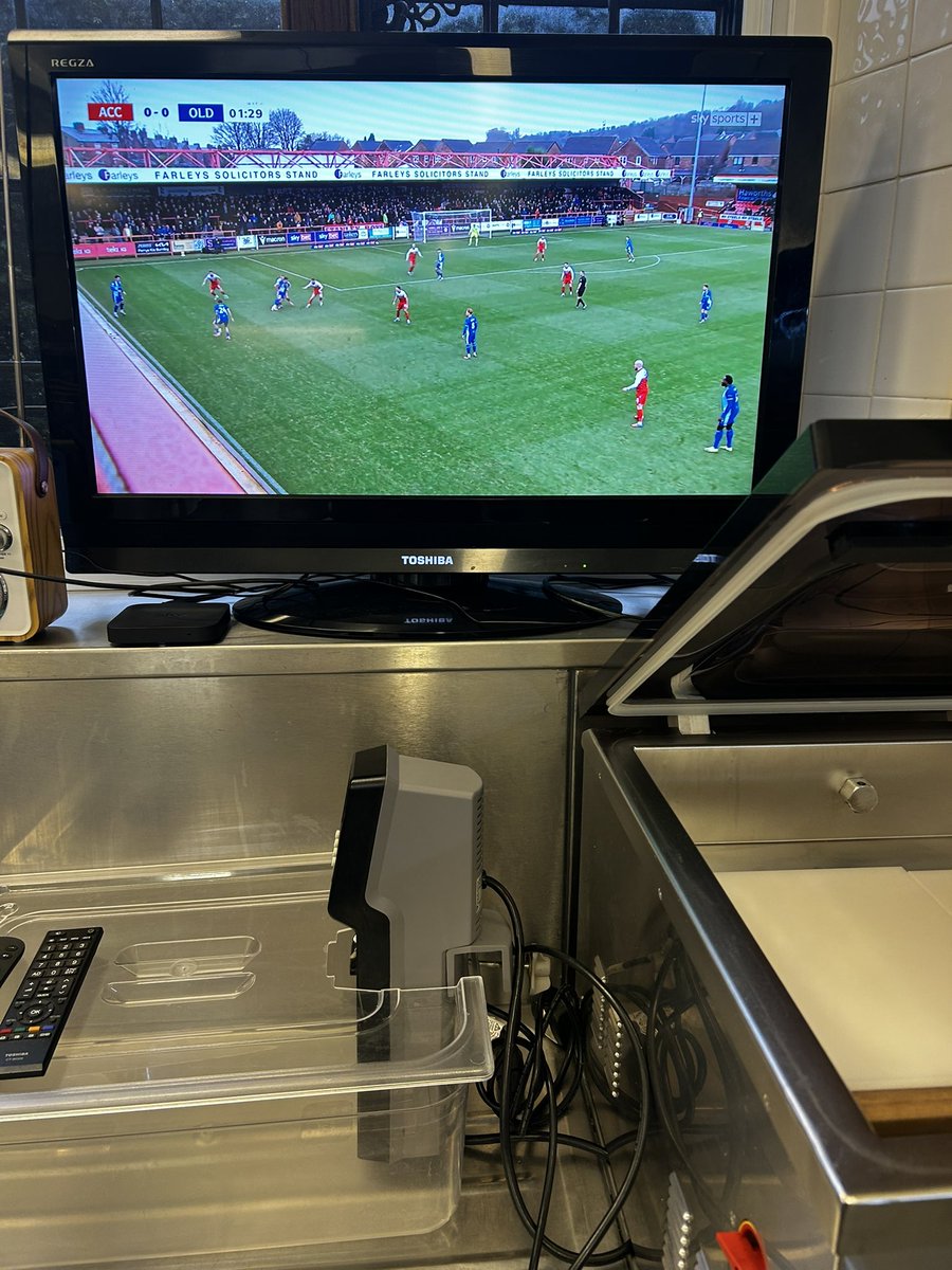 PMsChefChequers's tweet image. Essential kitchen equipment when @OfficialOAFC are playing!!💙🤍🧡⚽️
#oafc