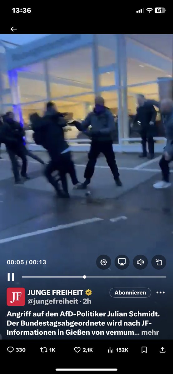 ozelod8855's tweet photo. @jungefreiheit Das hat die linke zecke nicht kommen sehen 💪🏼 https://t.co/C7eMrjLht0