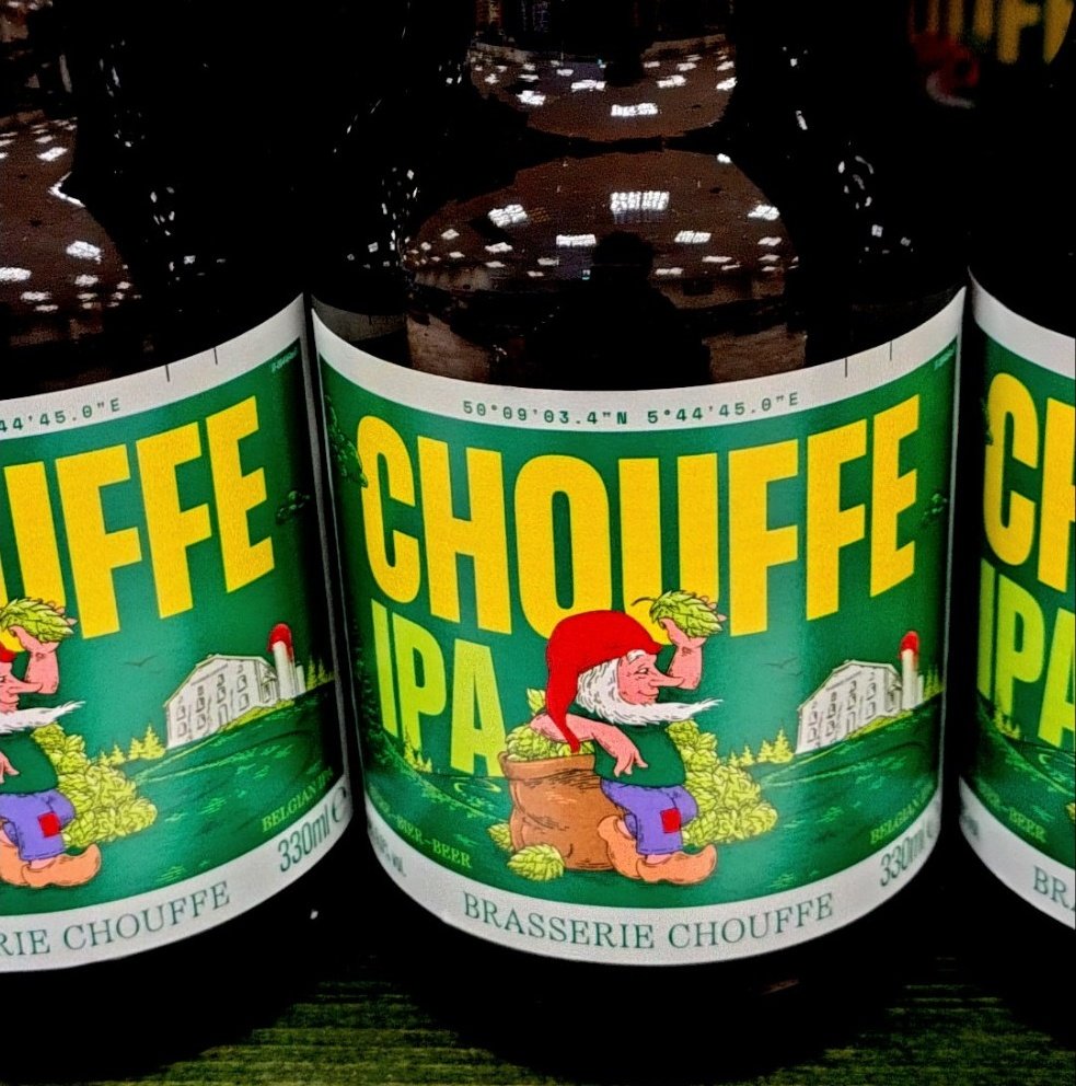 Gianna2119's tweet image. #AlphabetChallenge
#WeekVforVowels
Inside there All Vowels:
             A E I O U
   🍻