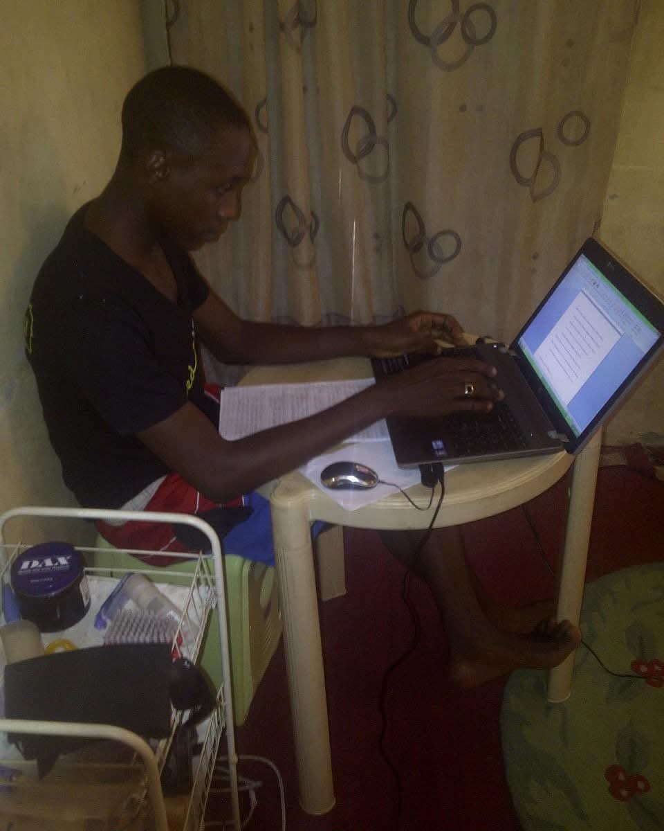 AaronAkpuPhilip's tweet photo. CHANGE YOUR TITLE

In 2011 while in my 3rd year in University, I lost my dad who was responsible for paying my fees. I guess he decided to join his wife, my mum who died 5 years earlier in 2006.  It seemed like the whole world had come to an end. My world came crashing. Shortly after his burial, I got awarded the Total undergraduate scholarship which put in N150,000 in my account every session. Although my parents were dead, the rest of my university education was massively smooth because I had made efforts to submit a scholarship application. 

The picture shows me typing my undergraduate thesis on my very first laptop (purchased with my first scholarship amount) in my room in "Anas house, high court, Keffi, Nasarawa state University Nigeria".

This was the deliberate start of my scholarship application journey. Since 2011, the rest of my university education (Masters and PhD) were funded by scholarships. 

Since 2011, I took steps to not just be any kind of orphan but a  "Privileged Orphan". By societal standards, I was an orphan but I literally changed the title by adding a simple prefix- Privileged. This was deliberate. It took work and grace. Things are different today and the work continues.

What's your story? What's your current situation? What's the title about yourself you wanna change? What does society make or think of you? What steps are you taking to change that title? Trust me, from where I am standing, I know you can change your  title, it begins with a move. Are you simply talking about it or are you actually going to start doing it?

In closing, "Until you change your societally assigned title, your growth might remain limited".

Get to work and change that title. See you at the top. 

#AAPTalks #CommunityDevelopmentWorker #Aa2Zi #ScholarshipSweetDie