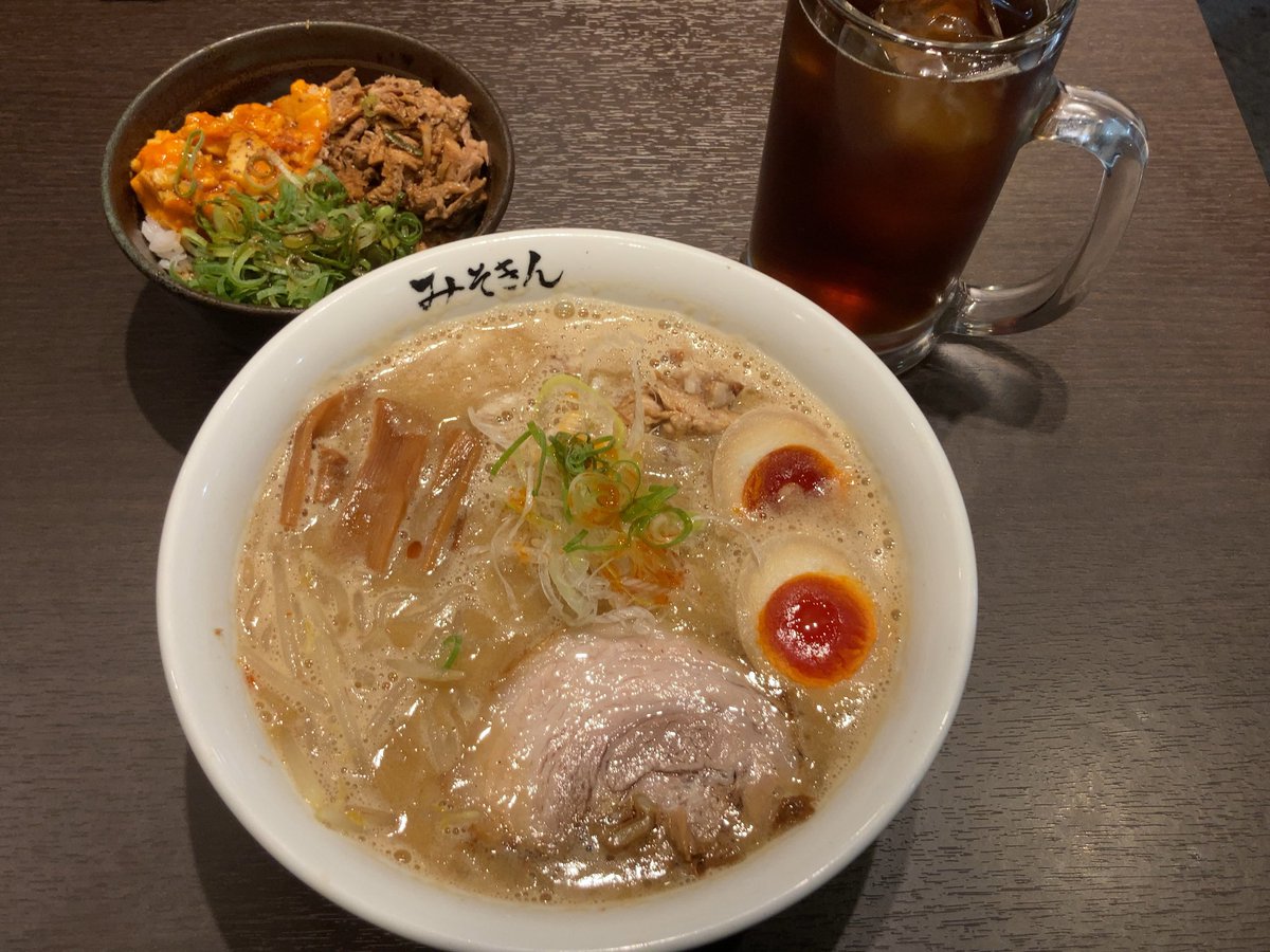 glranzer's tweet image. たまたま予約がとれたので今日はみそきん食べてきました

ニンニク＋味噌でガツンとしてていいね
丼も美味しかった🙆‍♂️