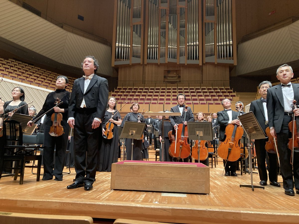東京アカデミッシュカペレ第69回演奏会＠ミューザ川崎🌈ハイレベルのアマチュア合唱団、管弦楽団の演奏に毎回参加👍本日も季節もの⁈ヘングレ前奏曲に続き長期に亘る作品を編んだヴェルディ聖歌四篇、ブラームス響No.4を組み合わせ凝った構成の素晴らしい演奏💖ブラームスの各パート渾身の演奏に感動✨