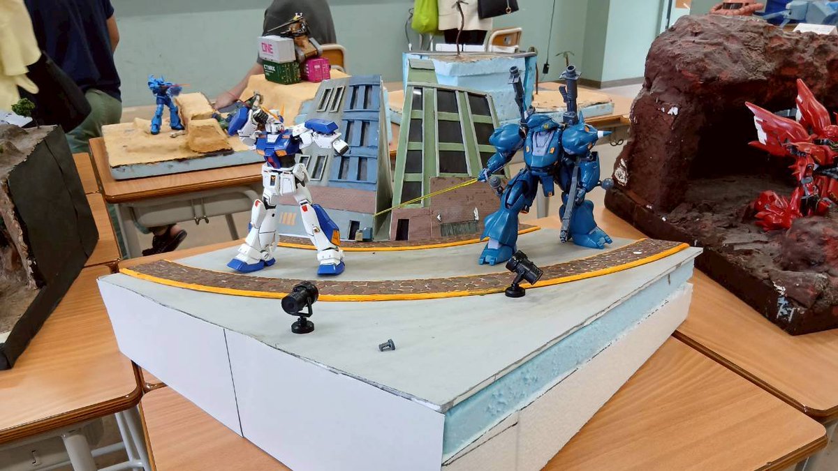 攻玉社ガンダム研究部 tweet media