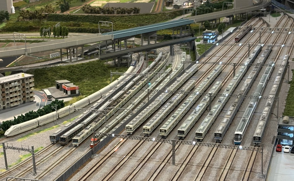 snackrailway's tweet image. KYOはKYOの駅でせの鉄さん主催の小田急運転会でした
どこ見ても小田急関連車しかおらず、大変幸せでございました
主催のせの鉄さん、並びに参加者の皆様ありがとうございました！