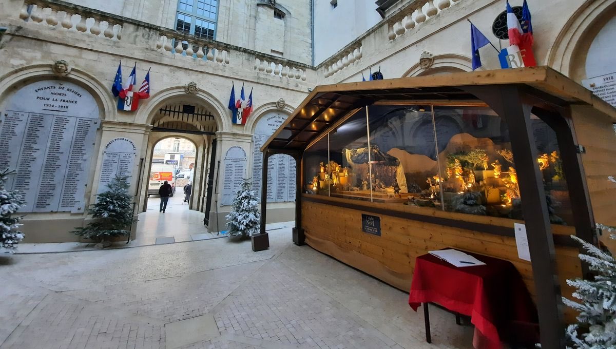 ÇA Y EST LES AMIS, ON Y EST ! 🙄

C’EST REPARTI pour la période où les pisse-froid et les extrême-gauchistes de merde vont recommencer à nous faire chier avec les crèches dans les mairies. 

À Béziers, plusieurs associations et habitants manifesteront ce samedi contre