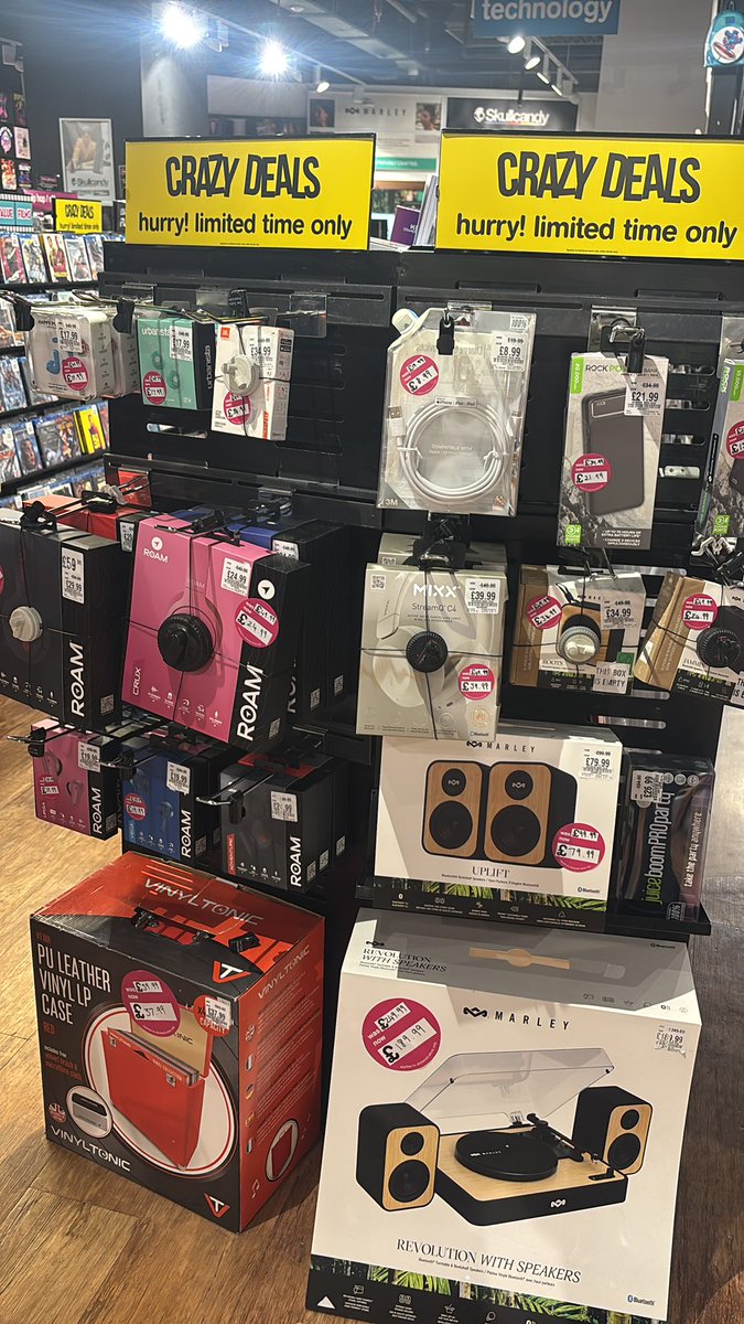 hmv High Wycombe tweet media