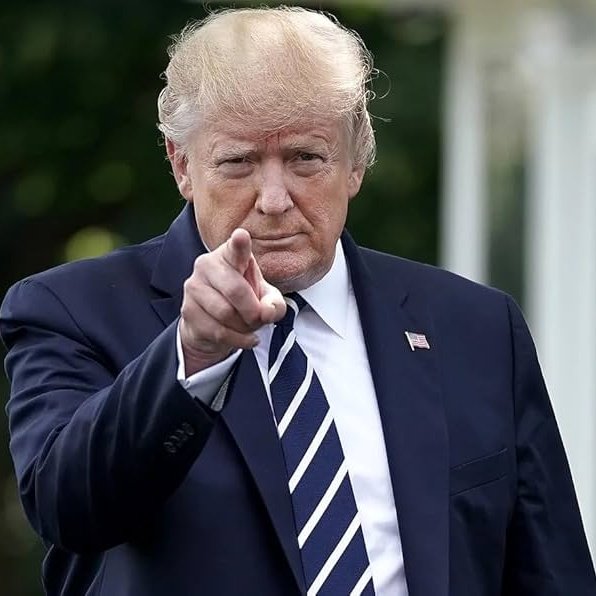 GoldenAgeTimes2's tweet image. 🚨BREAKING: President Trump SHUT DOWN Airspace above &amp;amp; surrounding Venezuela! 

&quot;To all Airlines, Pilots, Drug Dealers, and Human Traffickers, please consider THE AIRSPACE ABOVE AND SURROUNDING VENEZUELA TO BE CLOSED IN ITS ENTIRETY. Thank you for your attention to this matter!…