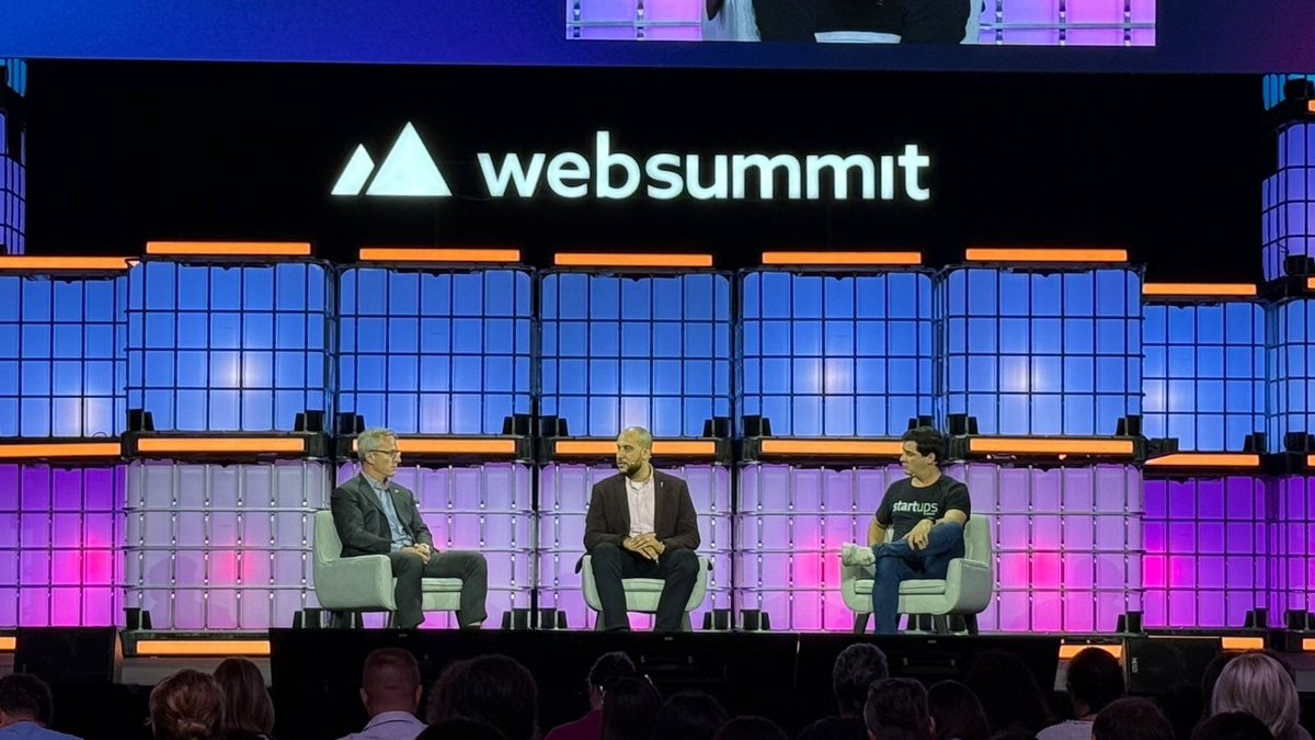ieeeENT's tweet image. What an amazing experience at #WebSummit2025! Honored to join the panel on empowering the next generation of global entrepreneurs with Mohamed El Dallal, Christopher Lennon &amp;amp; Gustavo Brigatto.

#IEEE #Innovation #Entrepreneurship #TechLeaders