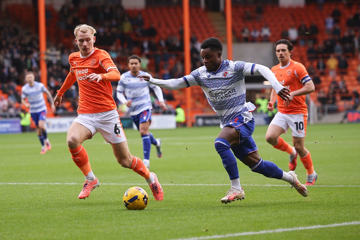 ReadingFC's tweet image. 20 played here and the scores are still level  

20&apos; | 🍊0-0🔵 | #readingfc