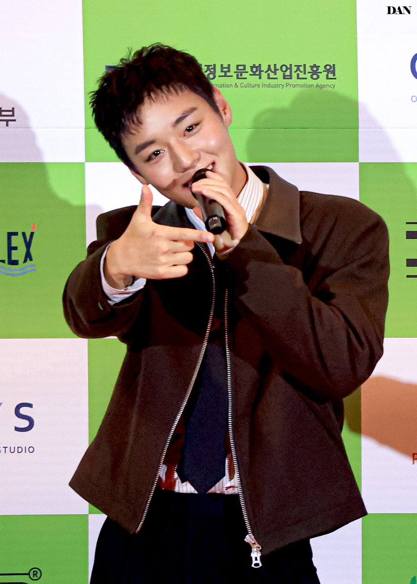 251128 대전특수영상영화제
DFX OTT 어워즈 레드카펫 

내 마음 속에 저장✨
#박지훈 #PARKJIHOON