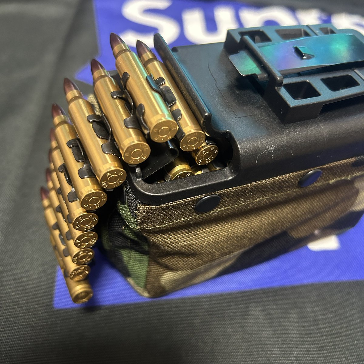 ShinjinMMM's tweet photo. VFC M249用100連マグ型ガスタンクに、ダミカ90発内蔵！

...もはやハリボテであるw https://t.co/g5L0PyhdSD