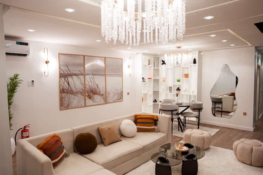 Ugxchukwu's tweet image. DETTY DECEMBER IS HERE!
PREMIUM SHORTLETS FOR YOUR  STAY IN IKOYI, VI AND LEKKI ARE AVAILABLE AND GETTING BOOKED FAST. LONG BOOKINGS FROM 2 WEEKS ABOVE GET AN AIRPORT PICK UP AS A BONUS.
SEND ME A MESSAGE FOR OPTIONS