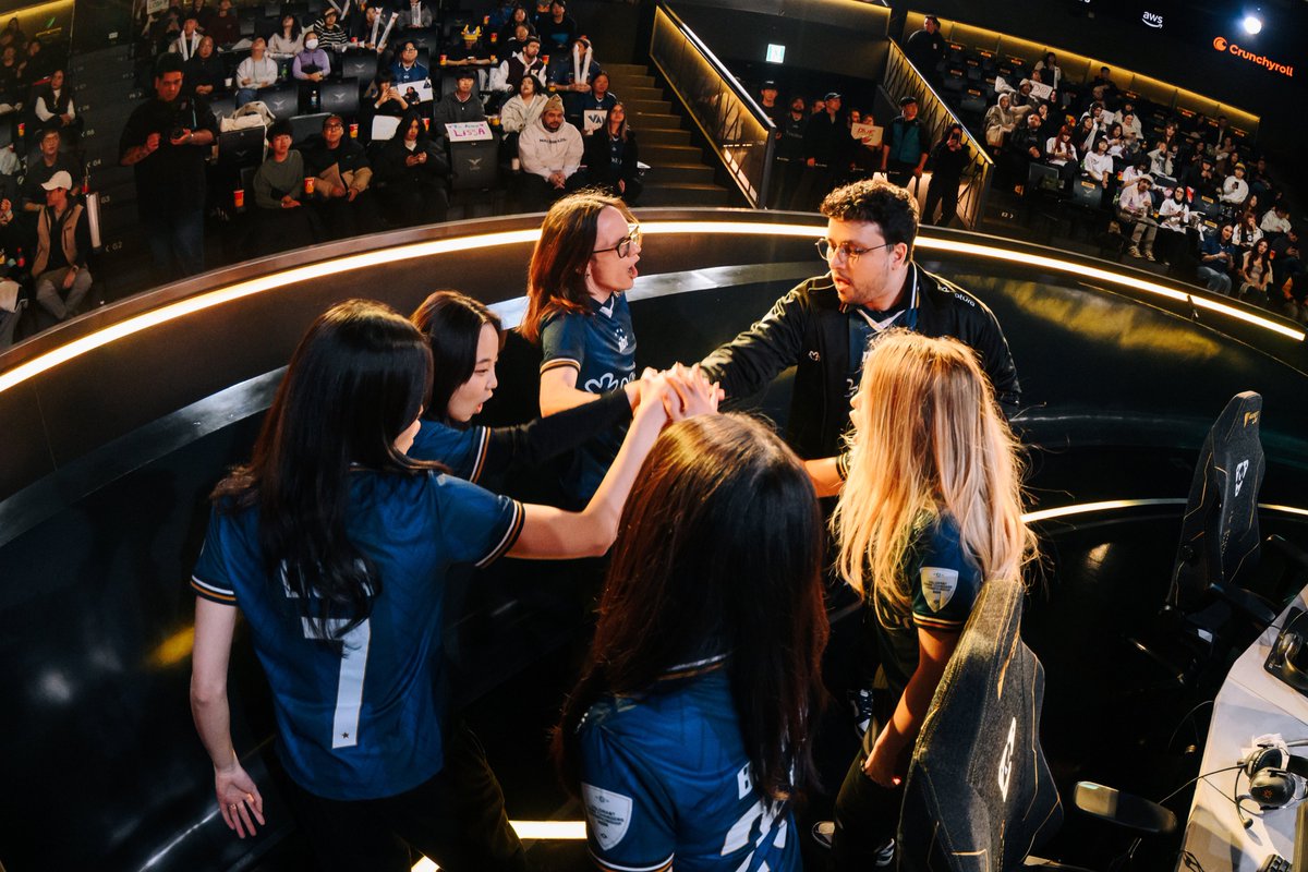 ✮ GAME CHANGERS CHAMPIONSHIP: SEUL 🇰🇷

Perdemos da Shopify Rebellion por 1x3 e ficamos por aqui no campeonato. 

Viemos de uma reformulação no meio do ano, passamos pelo LCQ e terminamos o ano como terceiro melhor time do mundo. Foi sem dúvidas uma linda história.

Obrigado por