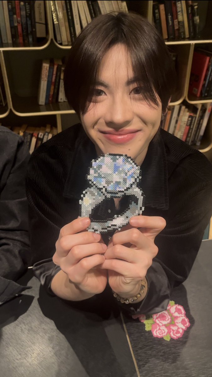 Youkin0905's tweet photo. 泰可爱！！！💚🩷💍
还有最后的两位的“谢谢老师～”
很幸福🥰做了很久的拼豆 幸好喜欢呐💕

TLE FIRSTONE IN LOVE TONIGHT
#MELAxTLEFIRSTONE

#เติ้ลเฟิร์สวัน #TleFirstone 
#tle_mtm #Firstone #ติดฝน
#MeLa #MelaThailand https://t.co/ylm2jDbbDP