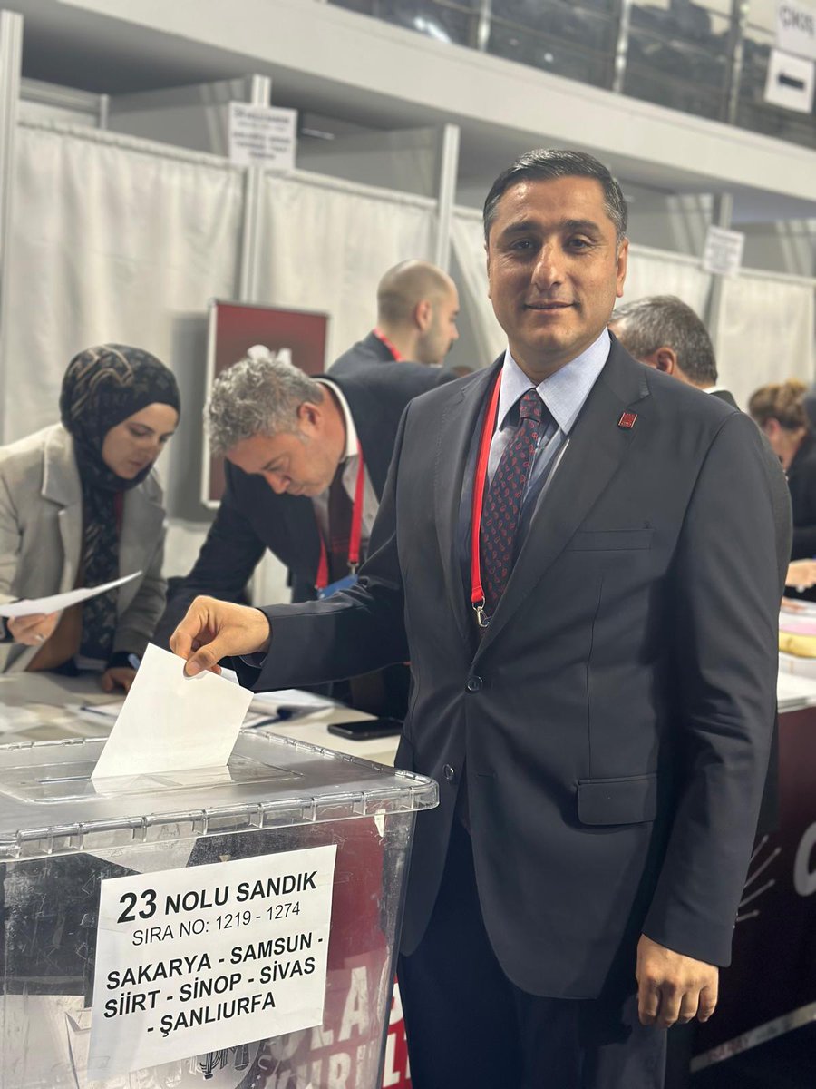 “Şimdi İktidar Zamanı” diyerek çıktığımız bu büyük yürüyüşte, 39. Olağan Kurultayımızda oyumuzu  kullandık.
Bu kurultay, partimize, ülkemize ve milletimize yeni bir yol açacak; değişimin ve iktidarın kapısını aralayacaktır.

Demokrasi mücadelesini birlikte, kararlılıkla