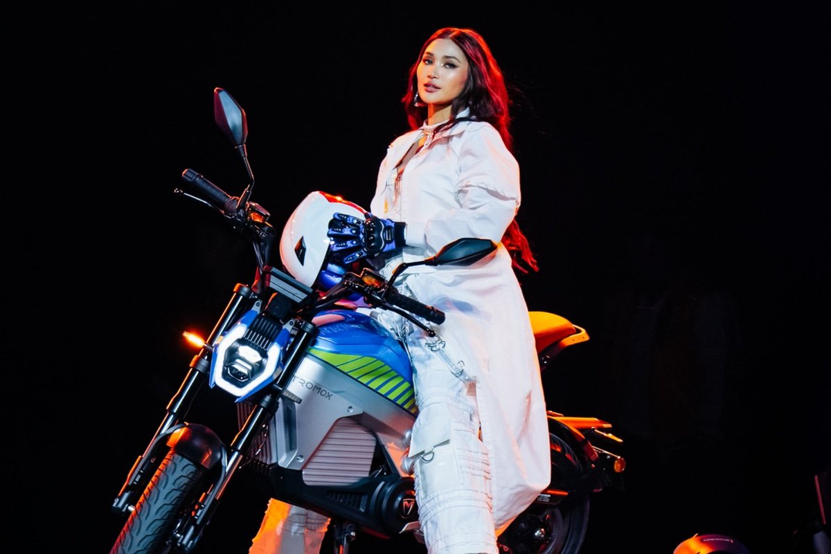 jhowiph's tweet image. THIS INSANEEEE SHOT