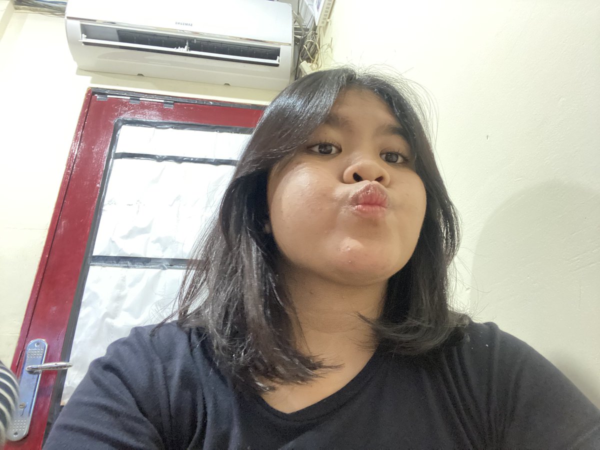 httpsdinnda's tweet image. bisa gak rambut aku gini terus